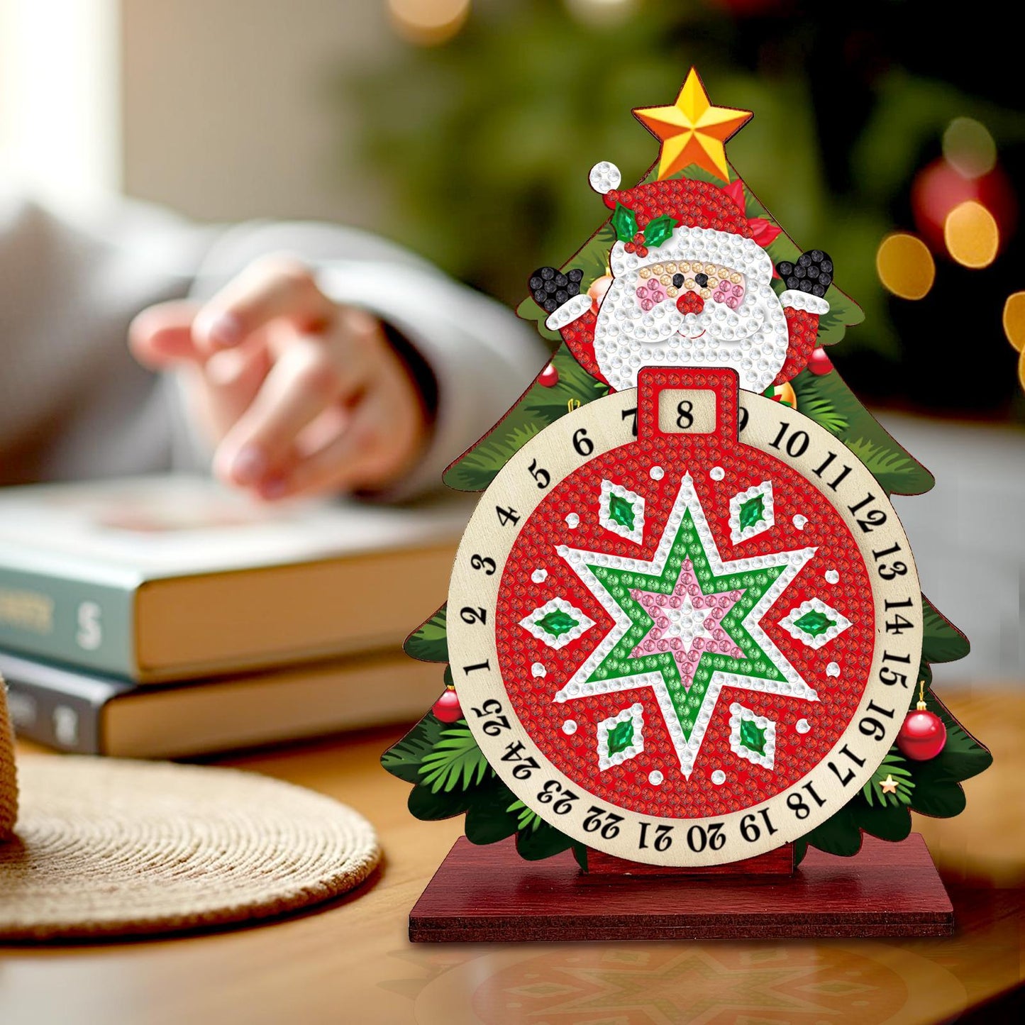 Kerstman in kerstboom | kalender | Diamond painting