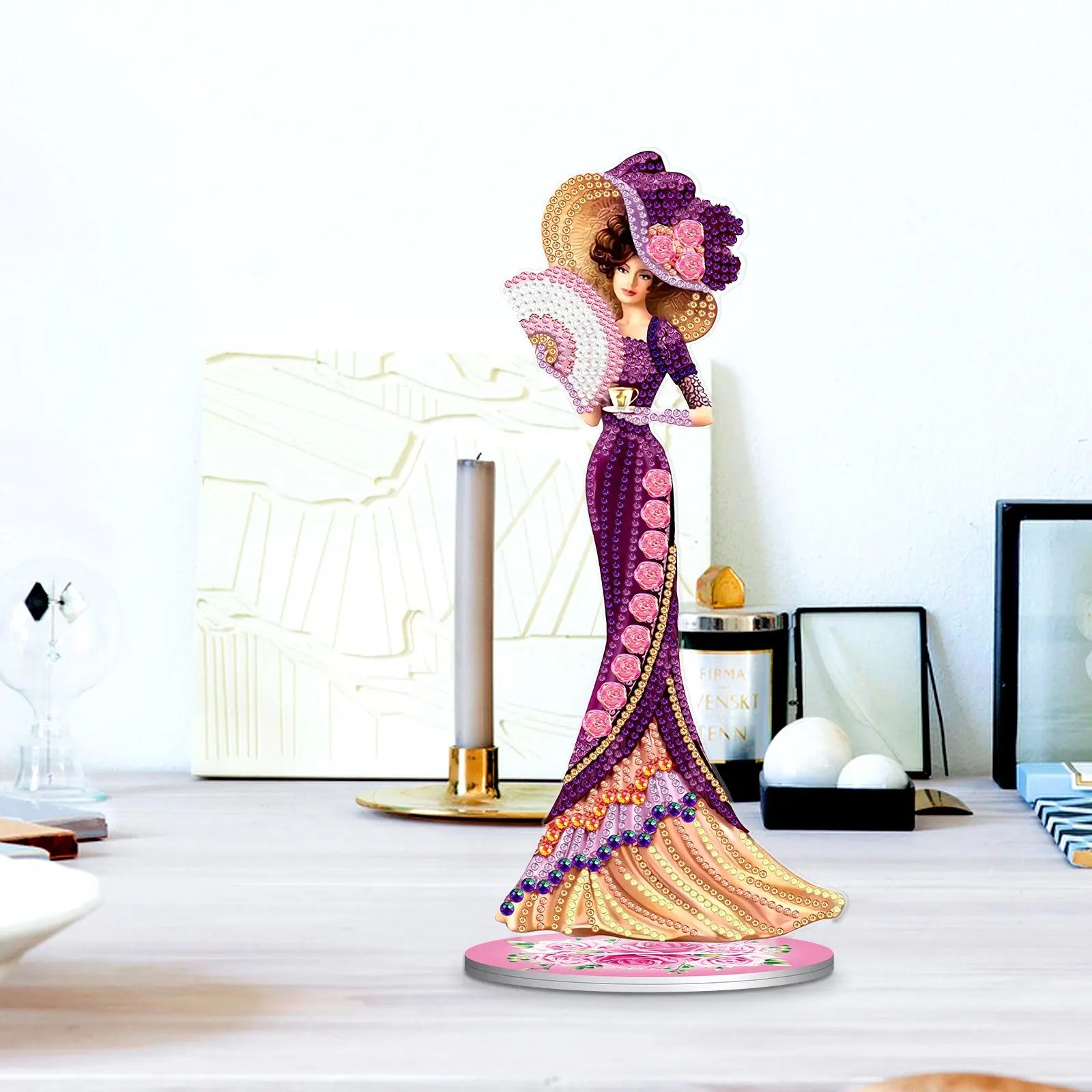 5D | Vrouw in paarse jurk | Diamond painting
